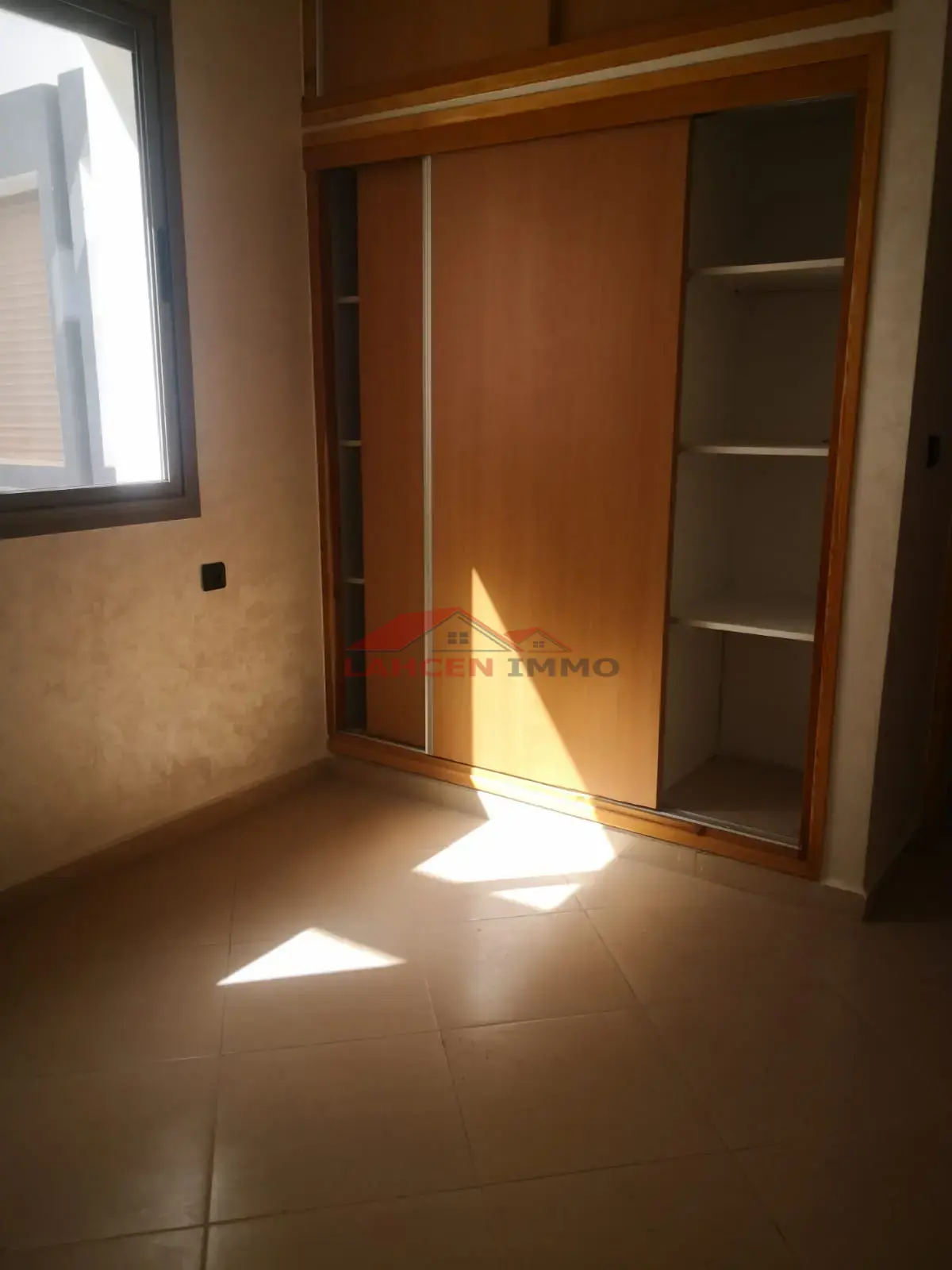Appartement moderne à louer pour famille à Hay Mohammadi